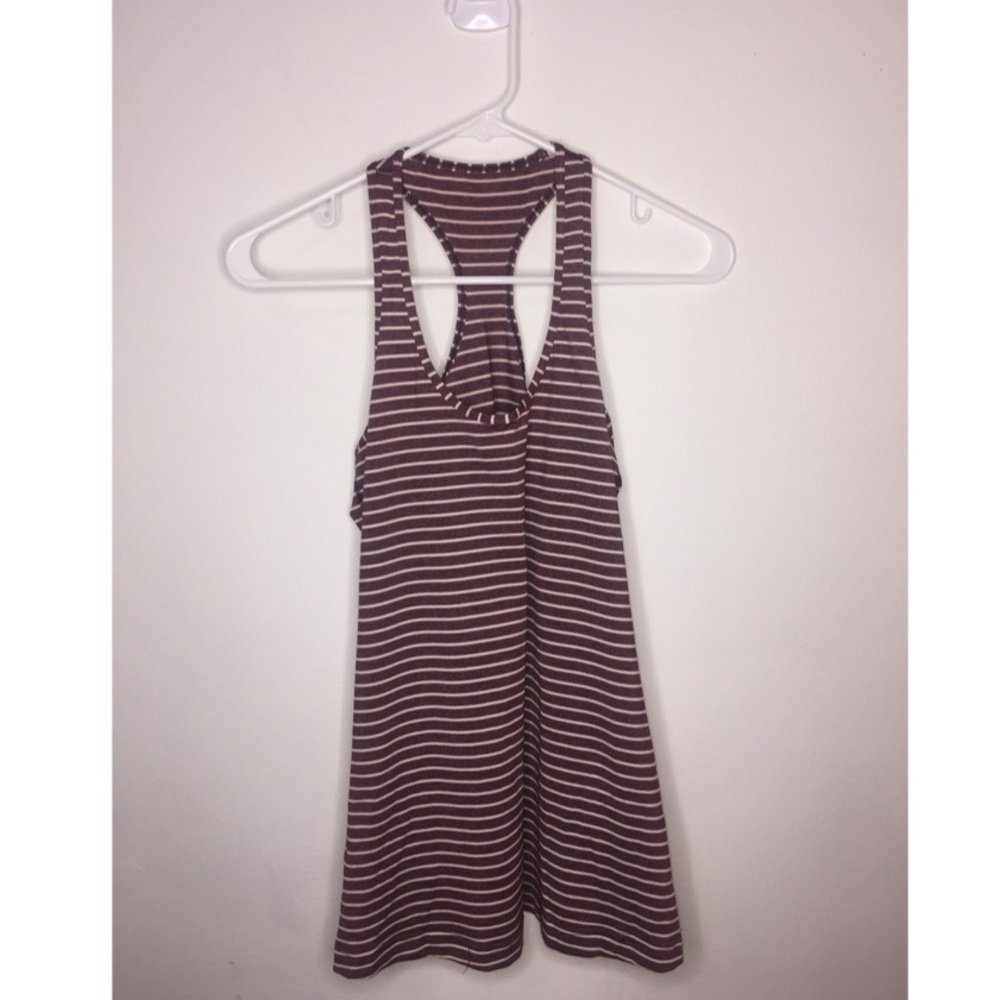MAROON AND WHITE LULULEMON TANK TOP